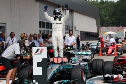 Pikstart levert Bottas ondanks spannend slot zege op