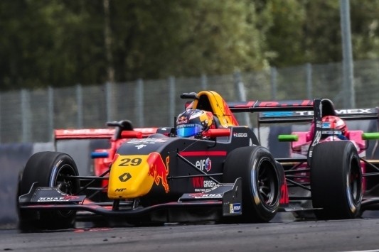 Verschoor verliest punt na tijdstraf, ook sanctie Opmeer