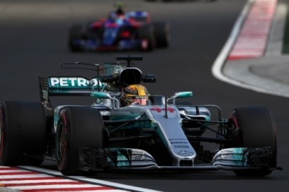 Hamilton schiet mis in Q3 en start vanaf vierde plaats