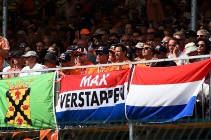 Preview: oranjefeest decor voor hervatting van seizoen