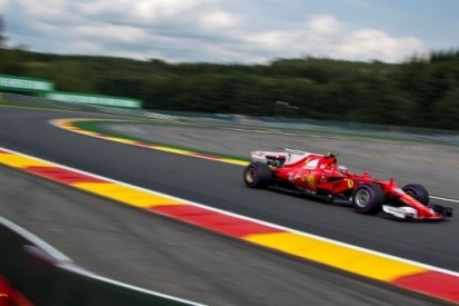 Räikkönen helpt Vettel: "Maak er geen onzinverhaal van"