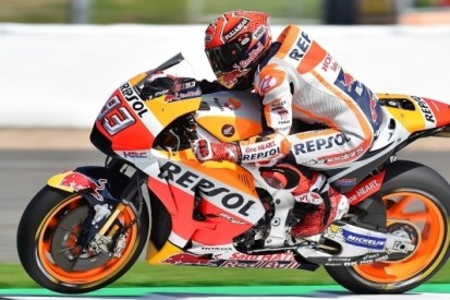 Kapotte Honda-motor velt Márquez: "Kan gebeuren"