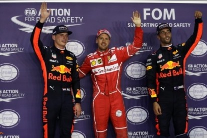 Vettel verstiert Red Bull-feestje in Singaporese kwalificatie