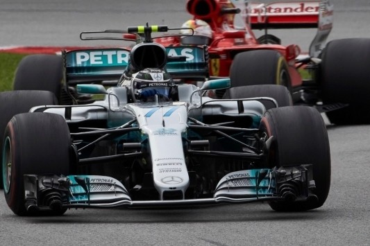Wolff: "Prioriteit om Bottas nu goede kant op te helpen"