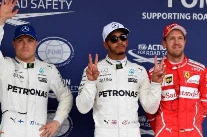 Hamilton pakt ontbrekende pole: "Auto was ongelooflijk"