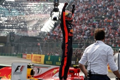 Dominerende Verstappen pakt derde zege: "Perfecte race"