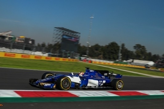 Bandentest: Leclerc en Celis rijden anderhalve GP-afstand