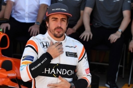 Punten voor Alonso, die Toro Rosso waarschuwt voor 2018