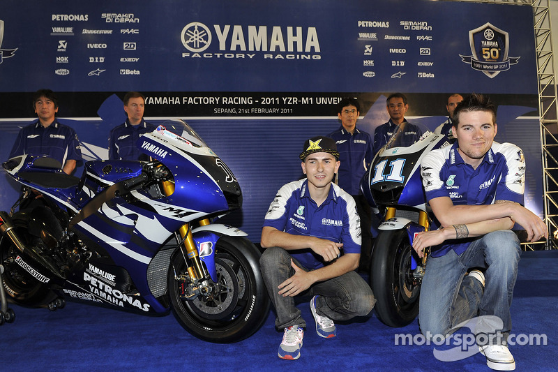 Yamaha unveils 2011 livery