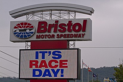NASCAR National Series news and notes 2011-03-15