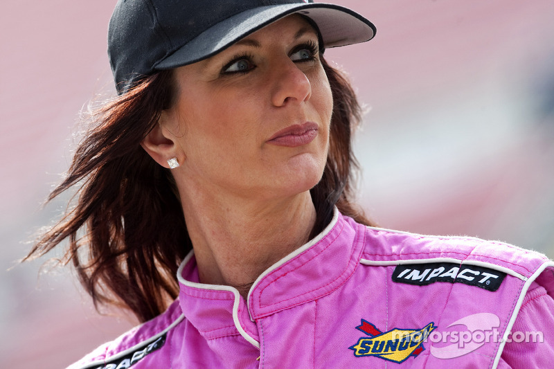 Jennifer Jo Cobb Nashville preview