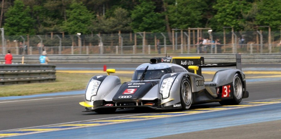 Audi's Kristensen set fastest time in Le Mans test day