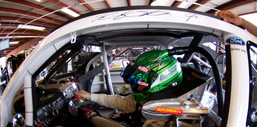 Stenhouse Jr. Captures Nationwide Pole At Charlotte