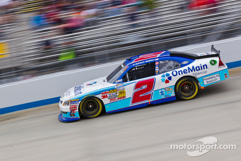 Elliott Sadler Heads To Chicagoland