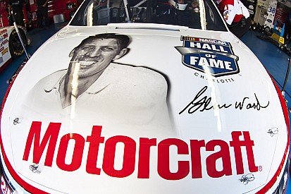 Trevor Bayne Charlotte 500 qualifying report