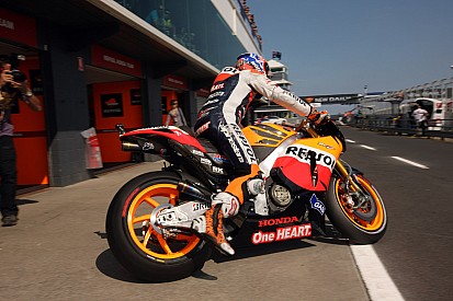 Series Australian GP Saturday practice report