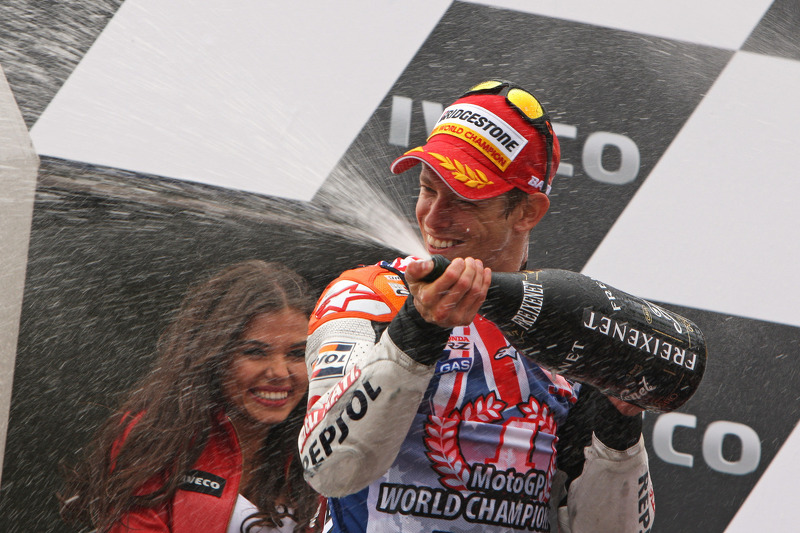 Stoner seals championship glory at Australian GP