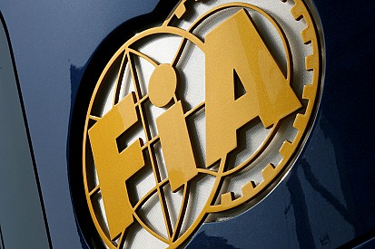Formula One governing body to help Wheldon crash probe