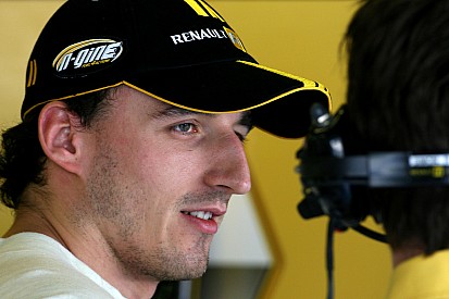 Kubica still 'a few months' from recovery - Ceccarelli