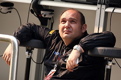 Customer cars wrong for Formula One insists HRT's Kolles