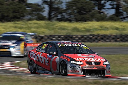 Whincup earns Falken Tasmania Challenge race 1 victory