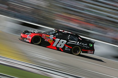 Denny Hamlin aiming to win at Homestead