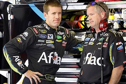 Bob Osborne, Edward's crew chief, ready for the championship