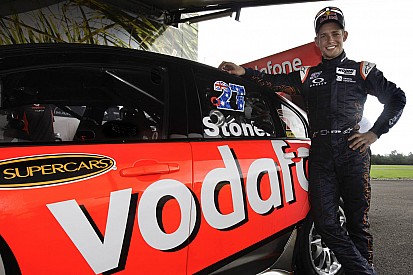 MotoGP Legend Casey Stoner takes TeamVodafone V8 Supercar for a spin