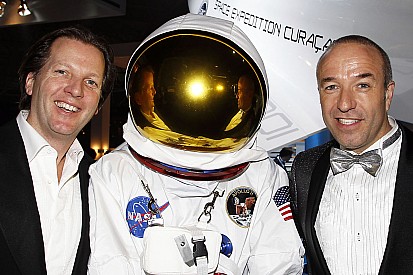 Tom Coronel to travel into space in 2014