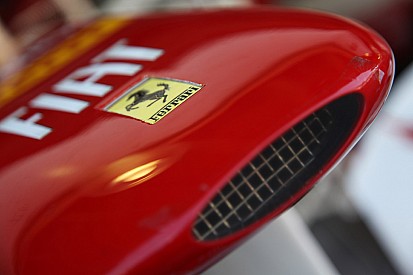 2012 Ferrari has ugly 'bump' on nose