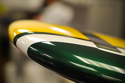 Fernandes’ Caterham team unveils CT01