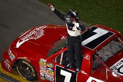 John King captures Daytona Int'l Speedway victory