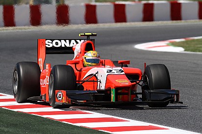 Razia storms to Sprint win in Barcelona
