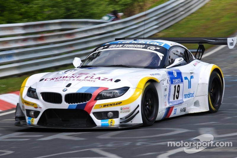 Action aplenty in the opening hours of the Nurburgring 24
