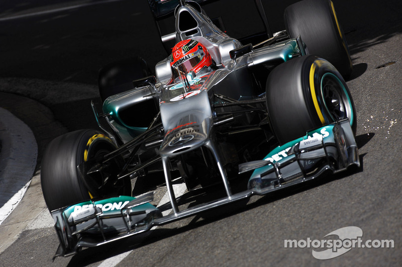 Schumacher must convince Mercedes to 'want him'