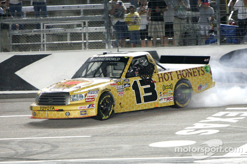 Sauter claims first win of the season at Texas