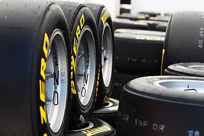 Fingers point at Pirelli after 'odd' qualifying