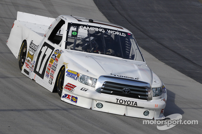 Restarts pay off handsomely for Toyota drivers at Iowa