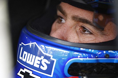 Jimmie Johnson claims driver of the quarter honor