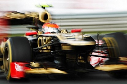 Usain Bolt vs. Lotus F1 car?