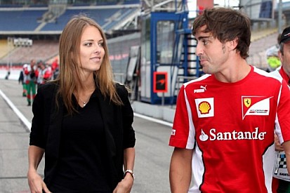 Alonso and his Russian model, Dasha, jet off to private holiday