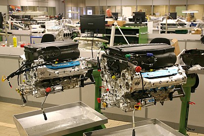 Whitmarsh expects three engine suppliers in 2014