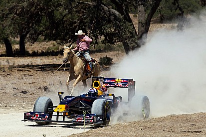 Circuit of The Americas begins final paving process for racetrack