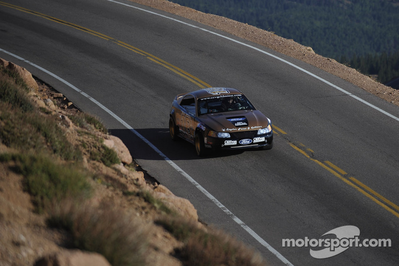 Two Super Stock Car teams handed Pikes Peak victories