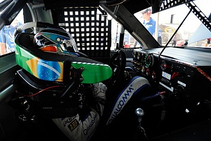 Piquet saves fuel, takes first truck win at Michigan