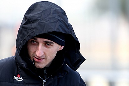Kubica tests world rally Ford in France