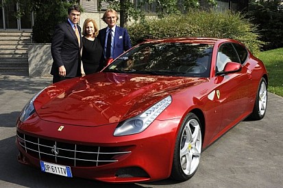 Governor Perry of Texas meets Ferrari Chairman Montezemolo