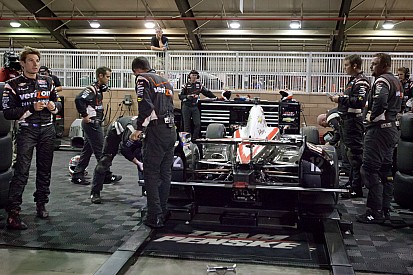 Castroneves finishes fifth to lead Team Penske at Fontana