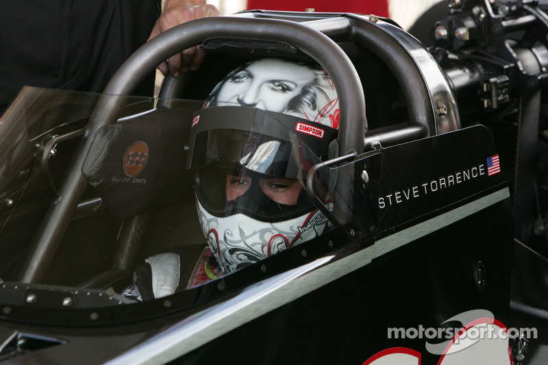 Texas native Torrence emerges as Top Fuel title contender at Texas