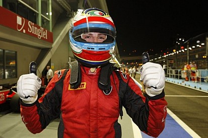 Filippi blazes to Singapore pole
